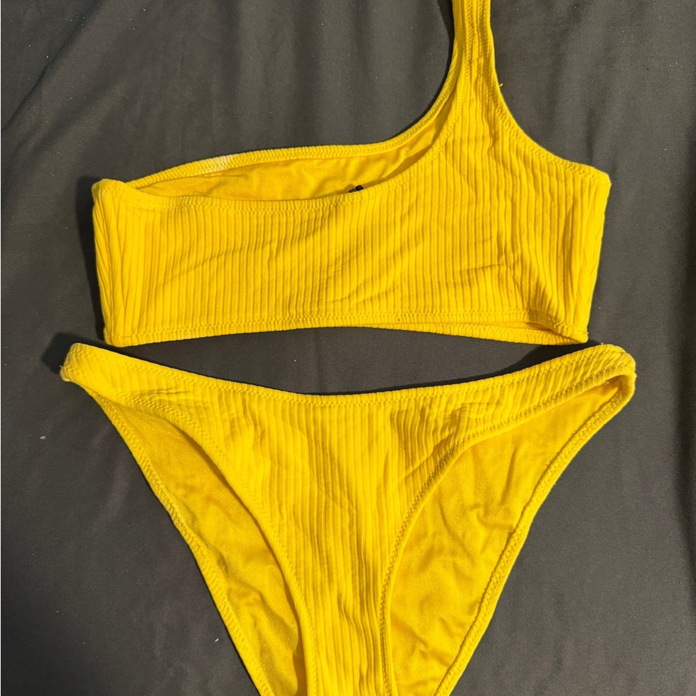 TRIANGL Yellow Ribbed Bikini Set
